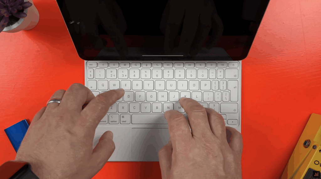 M3 iPad Air review GarageBand