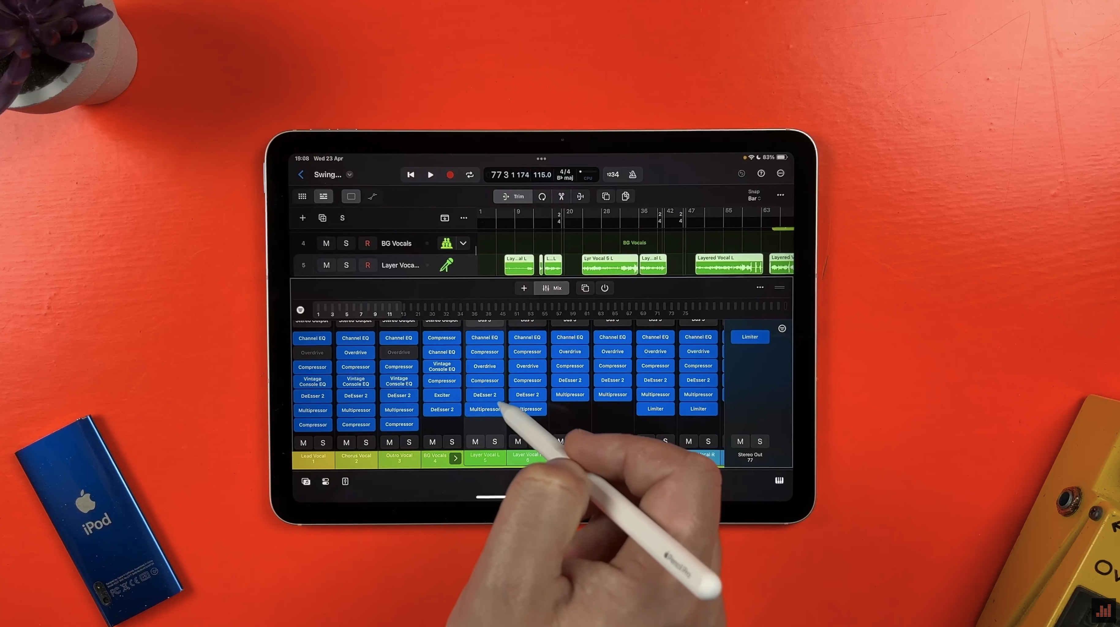 M3 iPad Air Review GarageBand